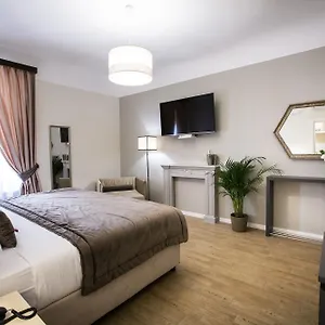 Chic & Town Luxury Bed & Breakfast Rome