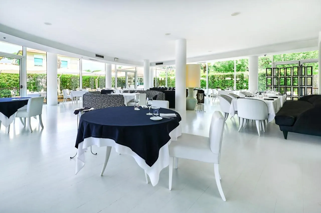 Mondial Resort & Spa Marina di Pietrasanta 4*,