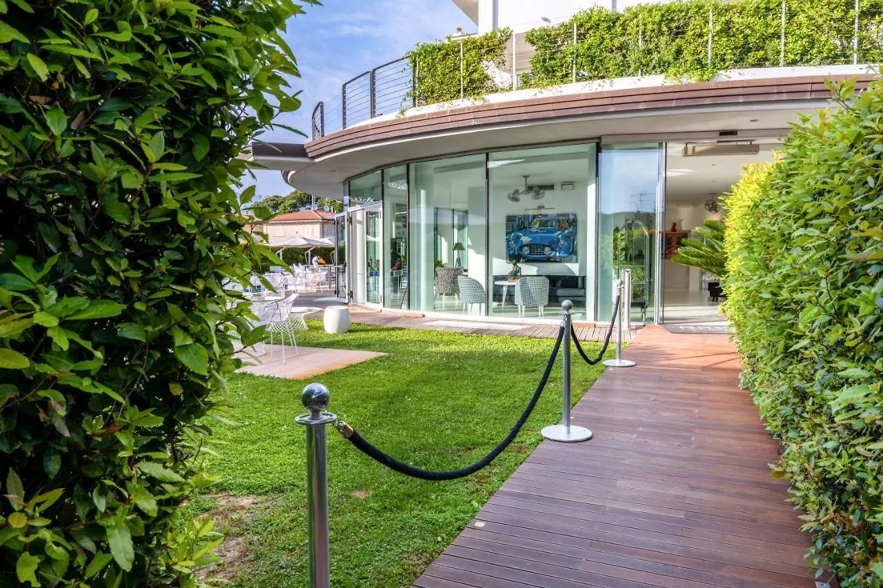 Mondial Resort & Spa Marina di Pietrasanta Hotel